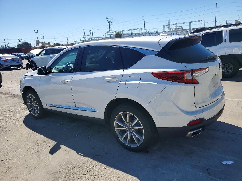 Снимка 2 от търг – 2023 ACURA RDX с VIN 5J8TC1H55PL001570