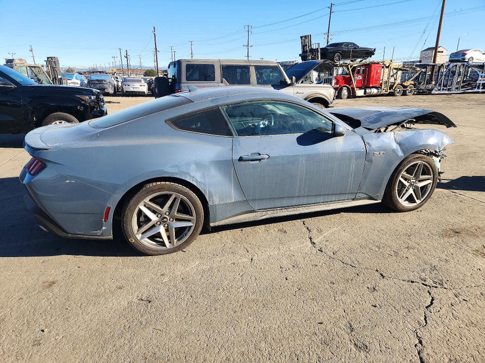 Photo 3 from auction – 2025 FORD MUSTANG with VIN 1FA6P8CF5S5411832