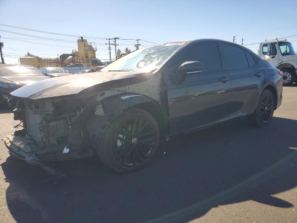 TOYOTA CAMRY 2025 с VIN 4T1DAACK4SU606913 - Снимка от търг