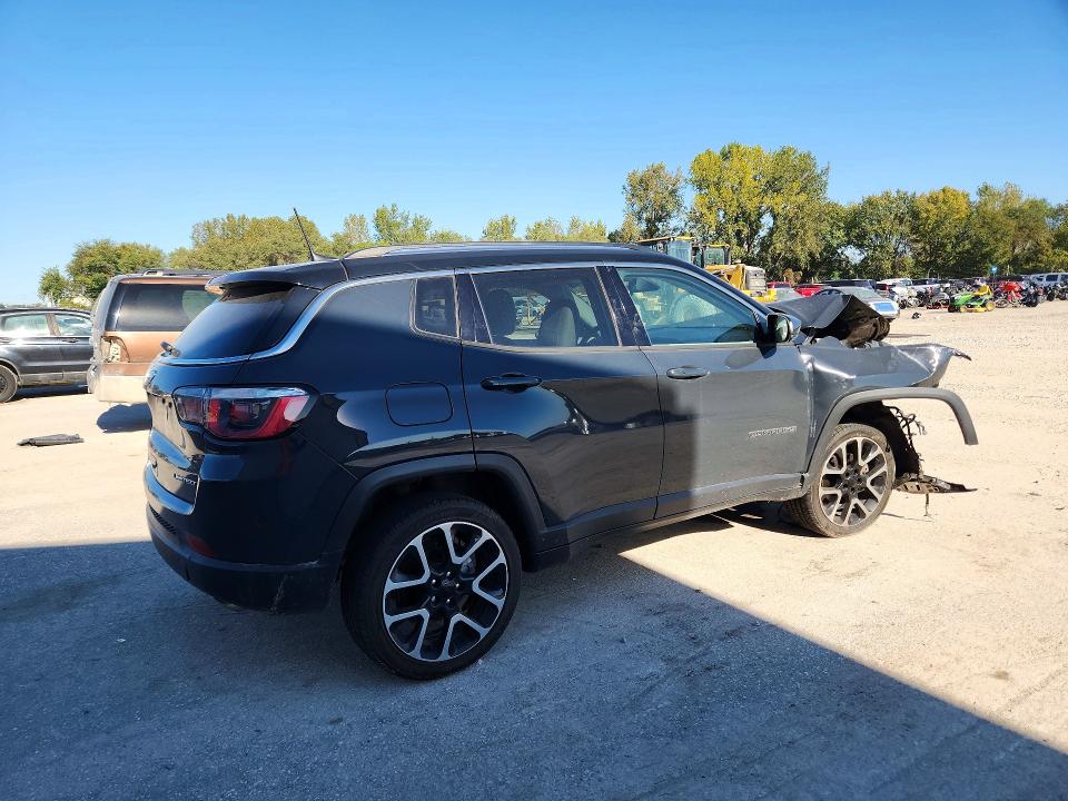 Снимка 3 от търг – 2018 JEEP COMPASS с VIN 3C4NJDCB2JT199810