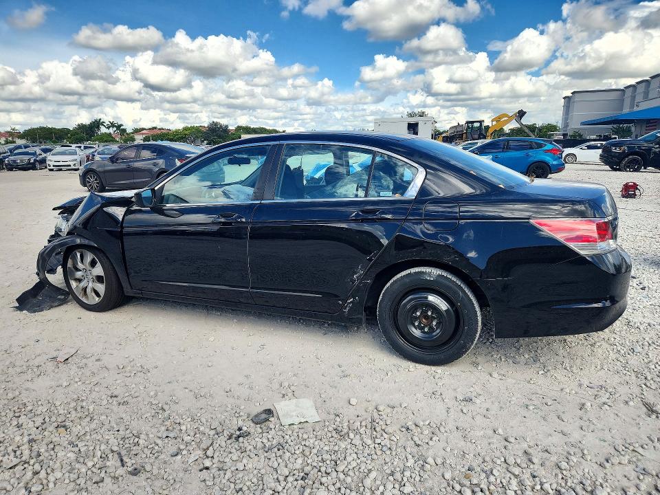 Снимка 2 от търг – 2008 HONDA ACCORD с VIN 1HGCP26788A116806