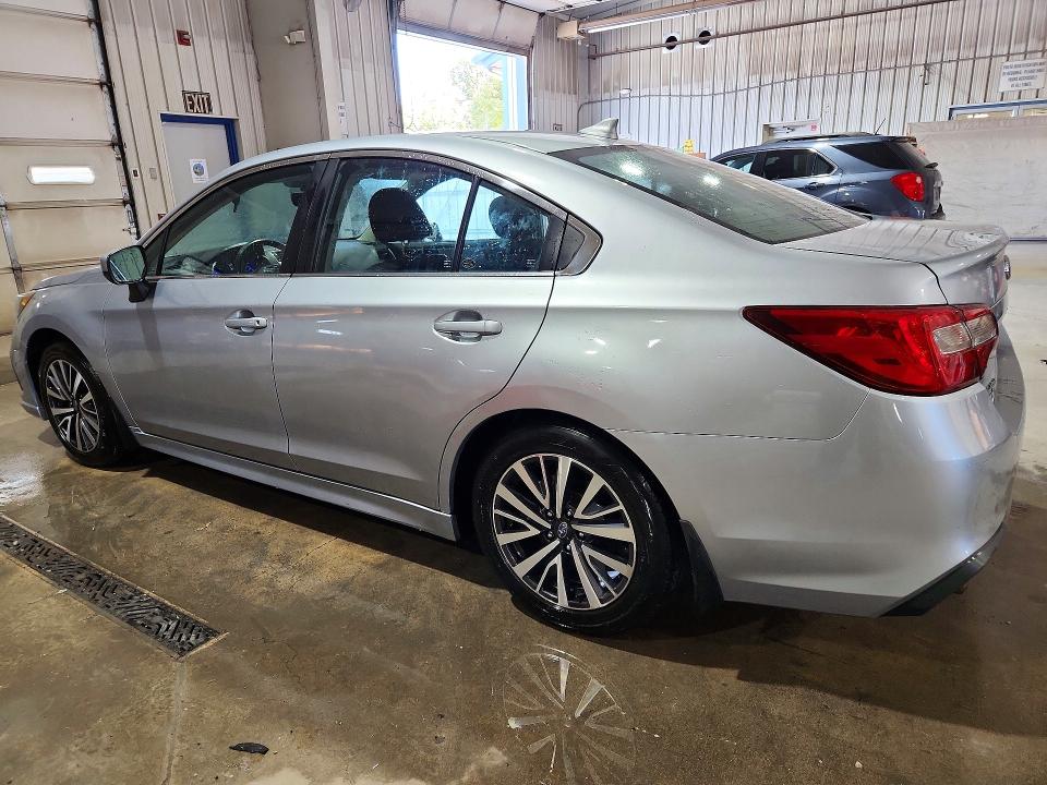 Снимка 2 от търг – 2019 SUBARU LEGACY с VIN 4S3BNAF65K3004008