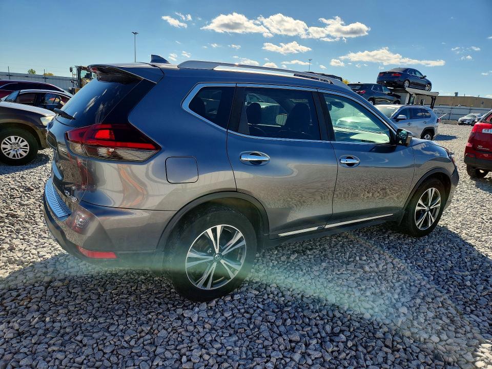 Photo 3 from auction – 2018 NISSAN ROGUE with VIN 5N1AT2MV5JC768985