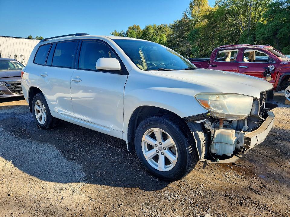 Photo 4 from auction – 2010 TOYOTA HIGHLANDER with VIN 5TDKK3EH3AS013889