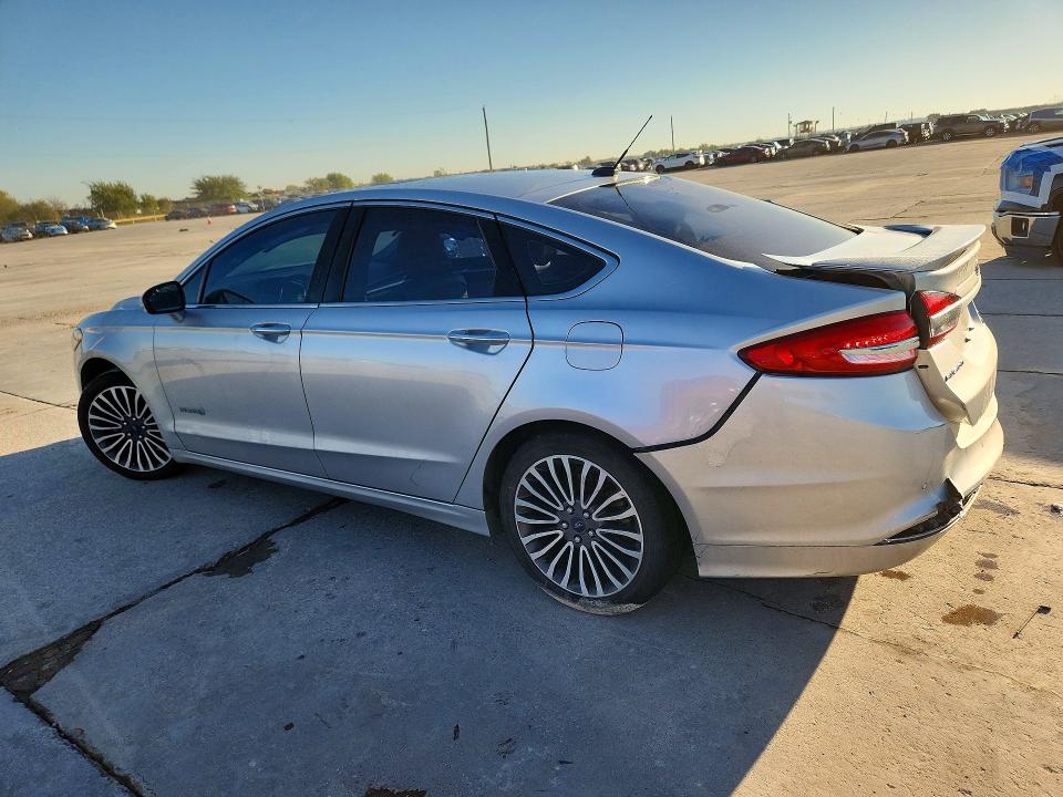 Фото 2 с аукциона – 2017 FORD FUSION с VIN 3FA6P0RU0HR323154