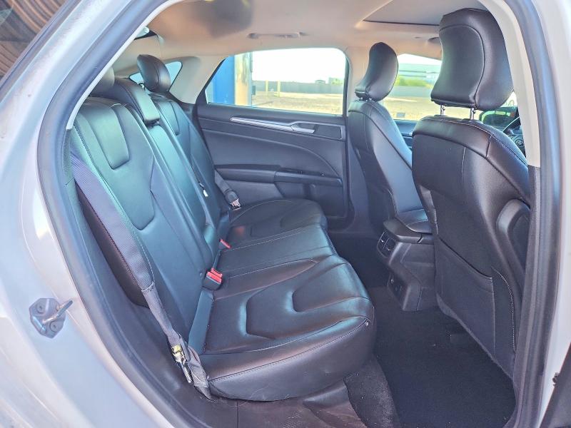 Zdjęcie 10 z aukcji – 2016 FORD FUSION z VIN 3FA6P0SU6GR291612