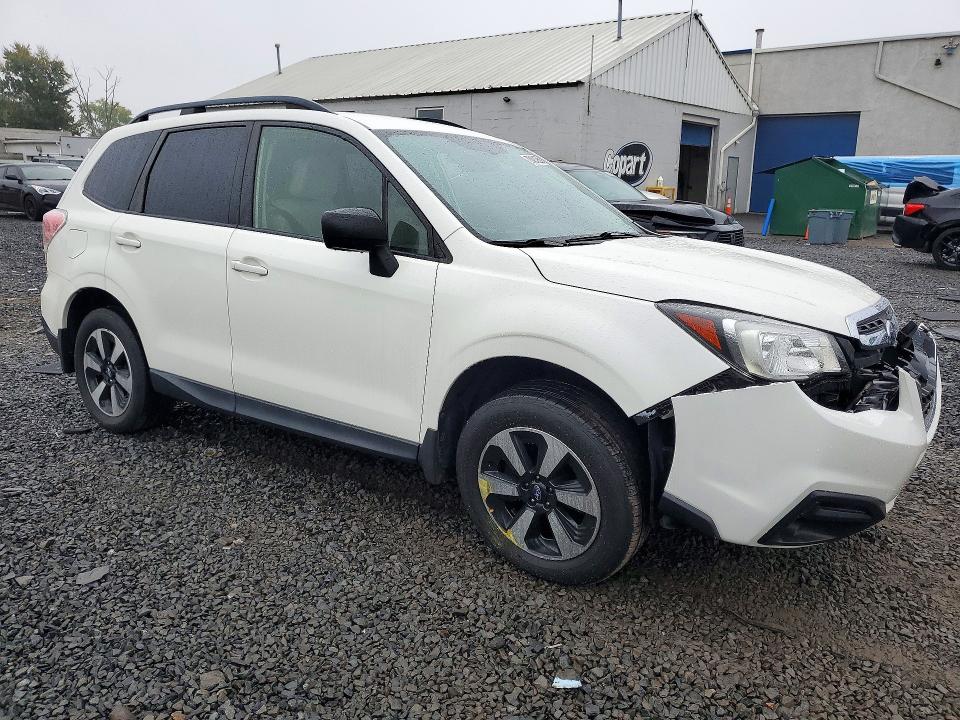 Фото 4 с аукциона – 2017 SUBARU FORESTER с VIN JF2SJABC5HH445822