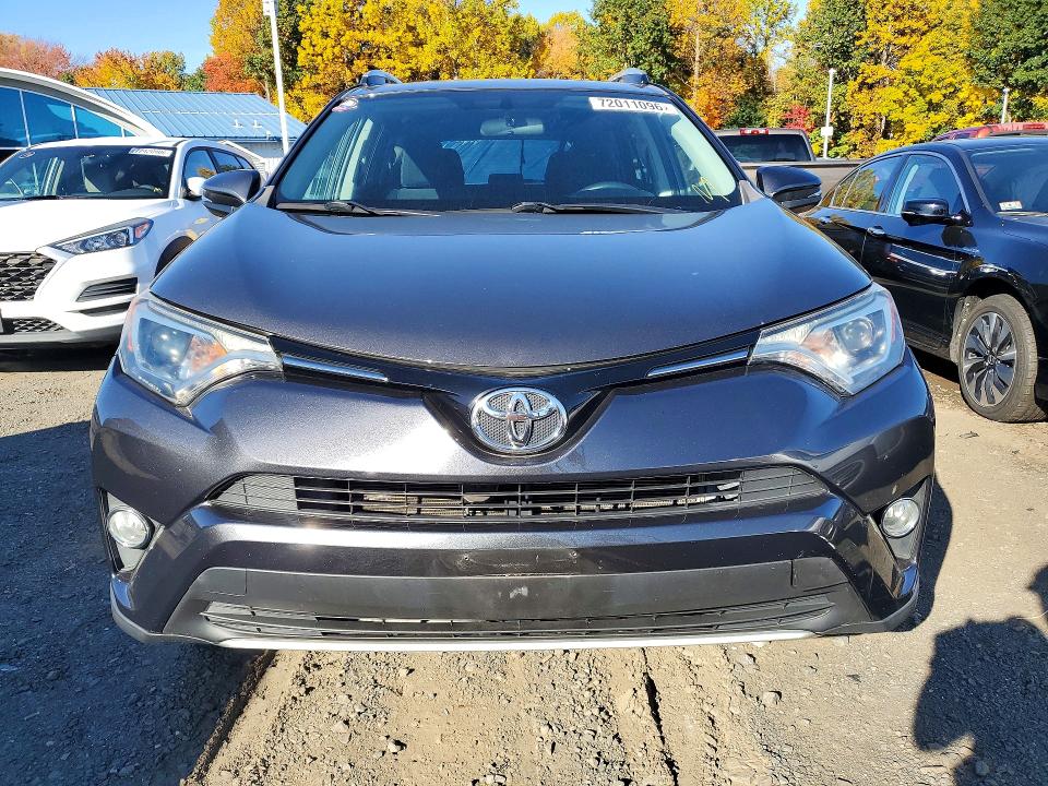 Снимка 5 от търг – 2016 TOYOTA RAV4 с VIN 2T3WFREVXGW266021