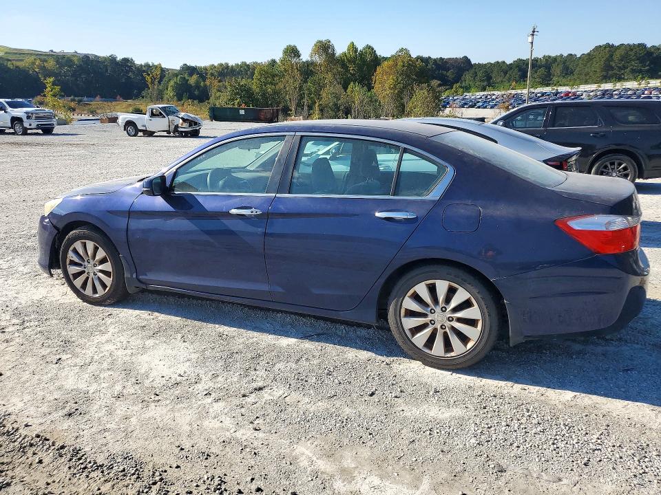 Photo 2 from auction – 2013 HONDA ACCORD with VIN 1HGCR2F7XDA075941