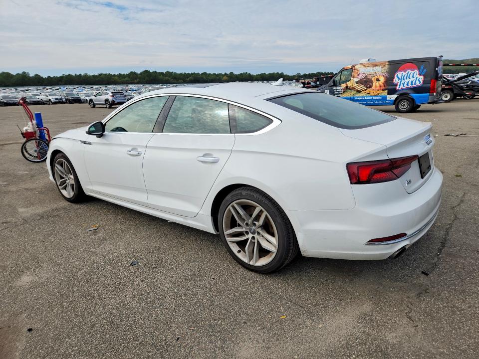 Foto 2 de la subasta – 2019 AUDI A5 con VIN WAUANCF59KA077258
