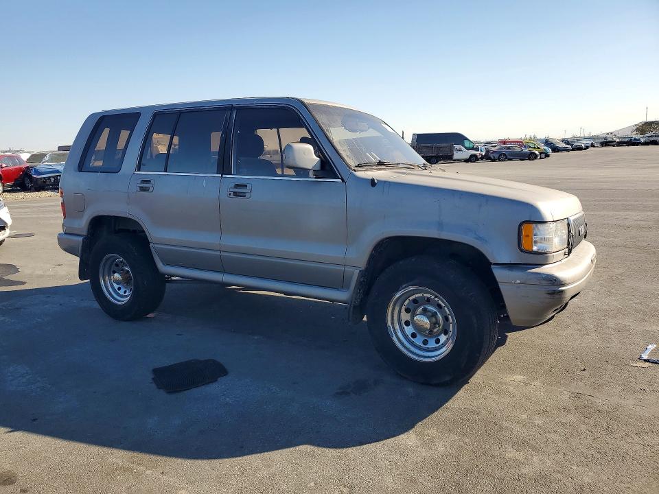 Снимка 4 от търг – 1993 ISUZU TROOPER с VIN JACDH58W1P7917786