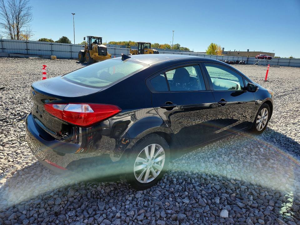 Zdjęcie 3 z aukcji – 2016 KIA FORTE z VIN KNAFX4A64G5508496
