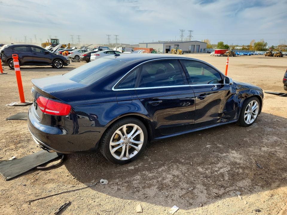 Снимка 3 от търг – 2011 AUDI S4 с VIN WAUBGBFL7BA069411