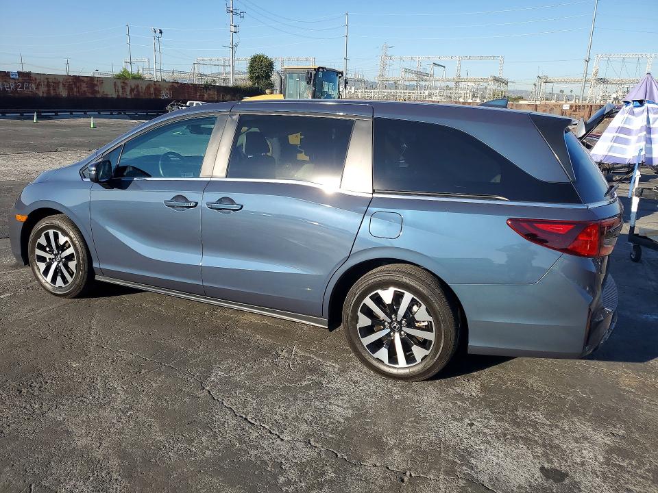 Zdjęcie 2 z aukcji – 2025 HONDA ODYSSEY z VIN 5FNRL6H67SB024200
