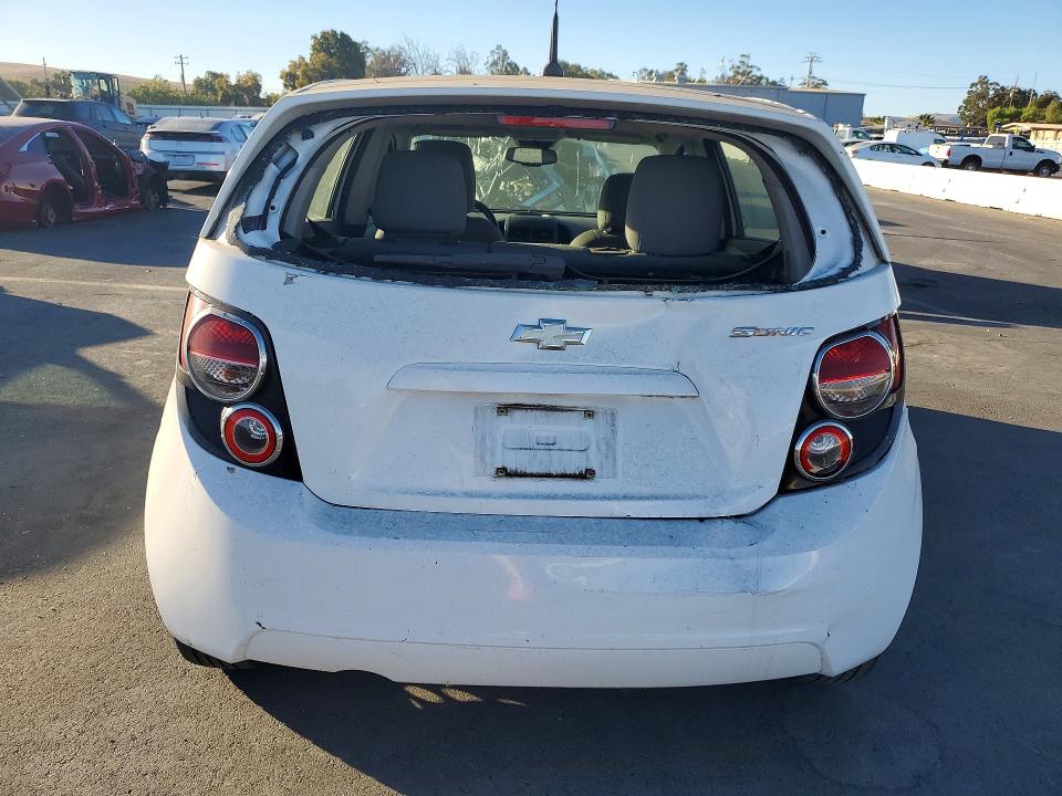 Снимка 6 от търг – 2013 CHEVROLET SONIC с VIN 1G1JA6SH0D4200035