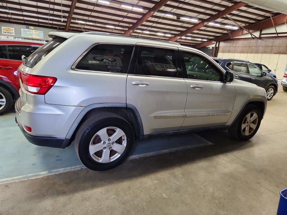 صورة رقم 3 من المزاد - 2012 JEEP GRAND CHEROKEE مع VIN 1C4RJFAG2CC166493