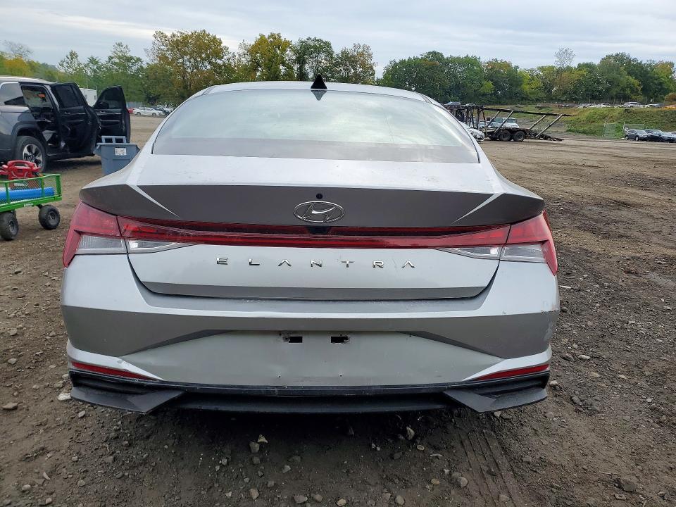 Снимка 6 от търг – 2022 HYUNDAI ELANTRA с VIN 5NPLN4AG5NH062067
