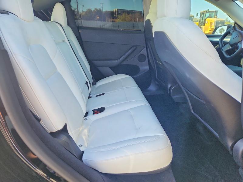Снимка 11 от търг – 2023 TESLA MODEL Y с VIN 7SAYGDEE9PF636117