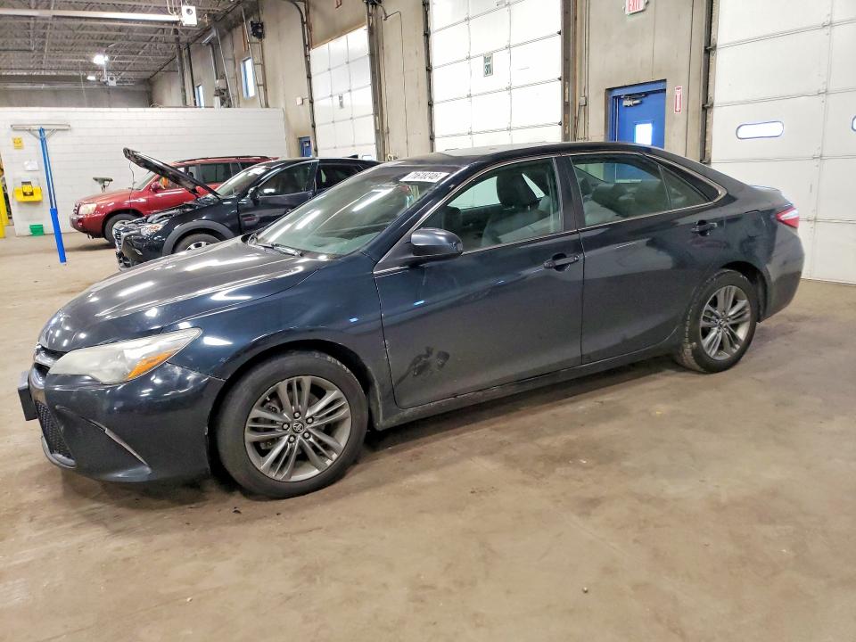 TOYOTA CAMRY 2016 с VIN 4T1BF1FK4GU263354 - Снимка от търг