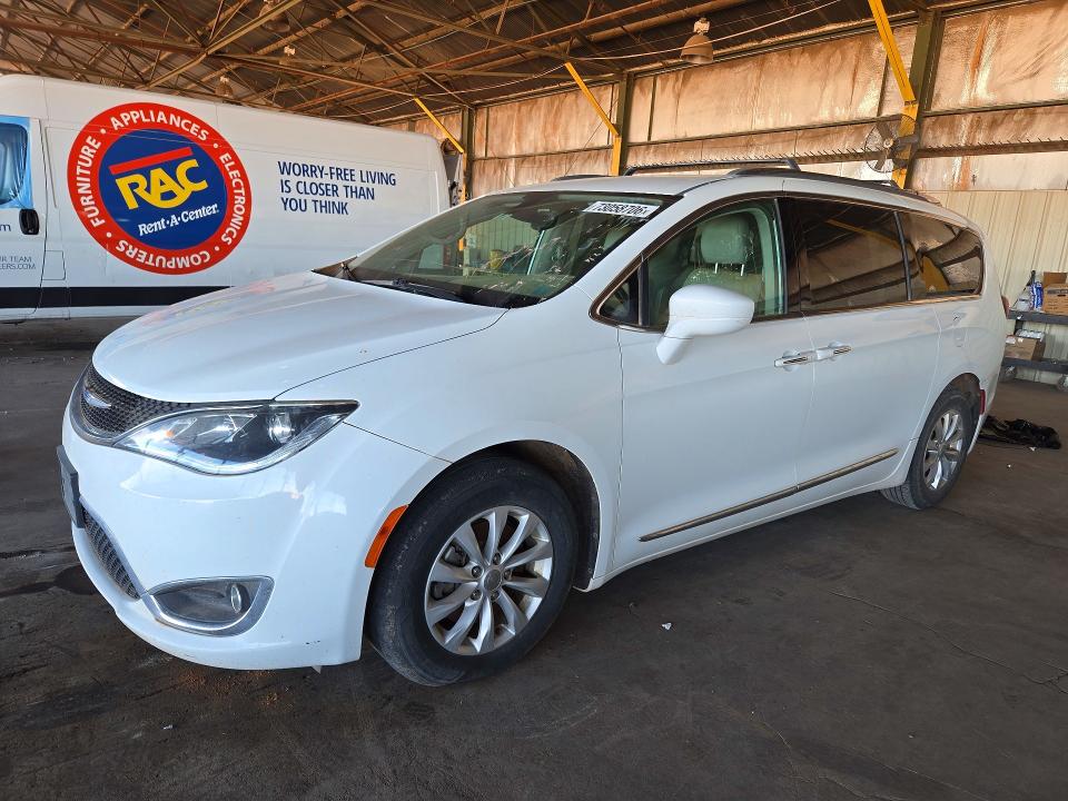 CHRYSLER PACIFICA 2018 с VIN 2C4RC1BG8JR353849 - Снимка от търг