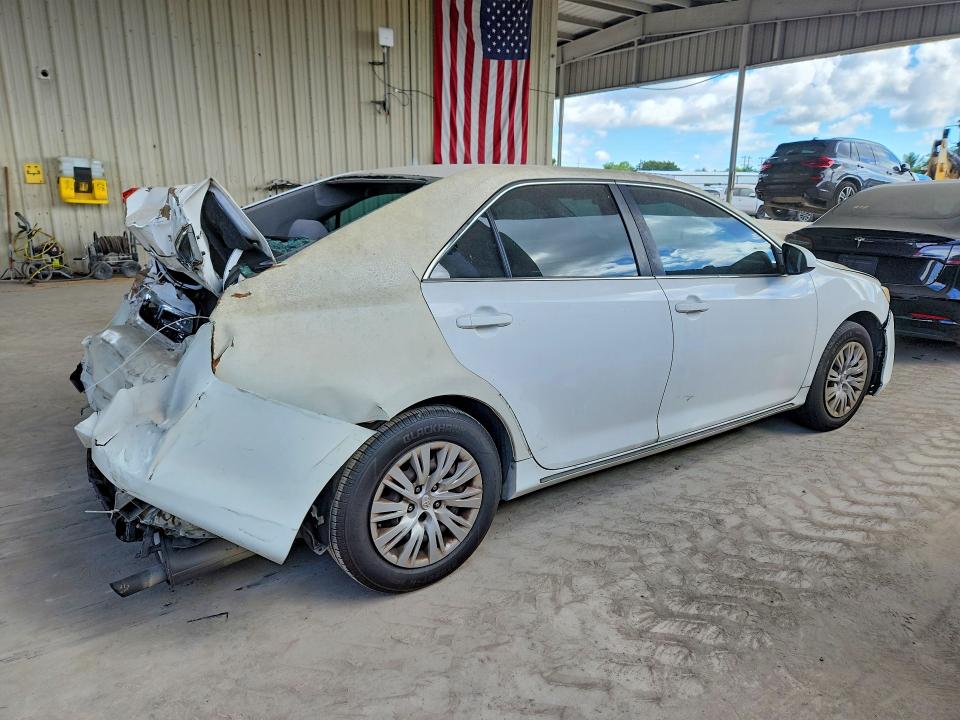 Снимка 3 от търг – 2013 TOYOTA CAMRY с VIN 4T1BF1FK8DU227498