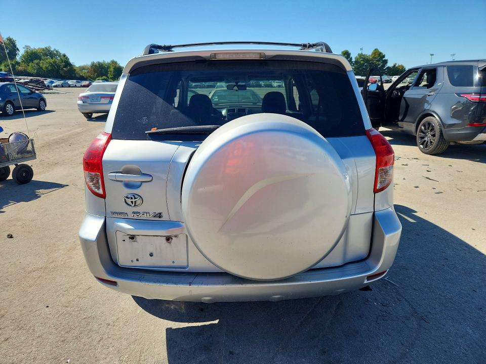 Photo 6 from auction – 2007 TOYOTA RAV4 with VIN JTMZD31V075040499