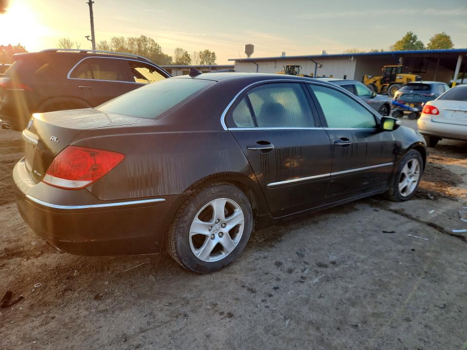 صورة رقم 3 من المزاد - 2006 ACURA RL مع VIN JH4KB16596C003643
