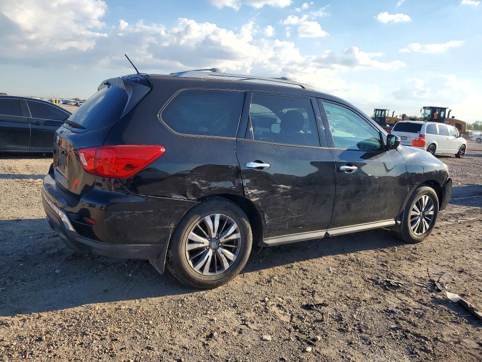 Photo 3 from auction – 2017 NISSAN PATHFINDER with VIN 5N1DR2MNXHC914190