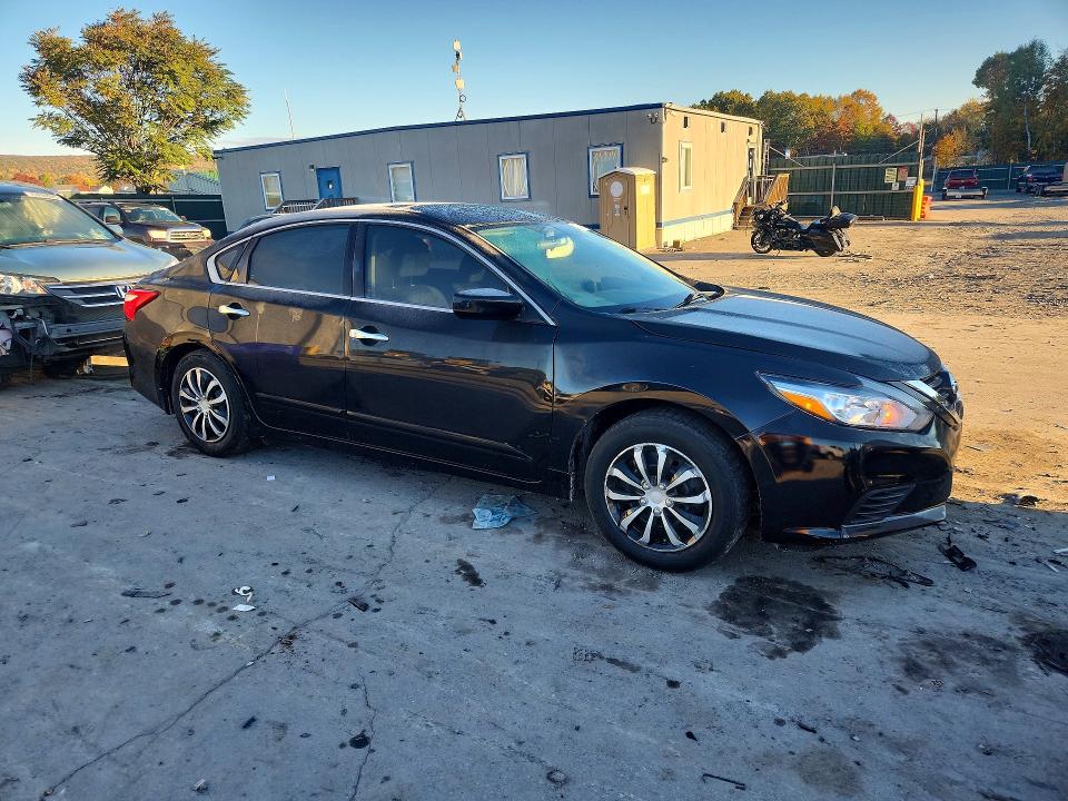 Снимка 4 от търг – 2017 NISSAN ALTIMA с VIN 1N4AL3AP6HN306679