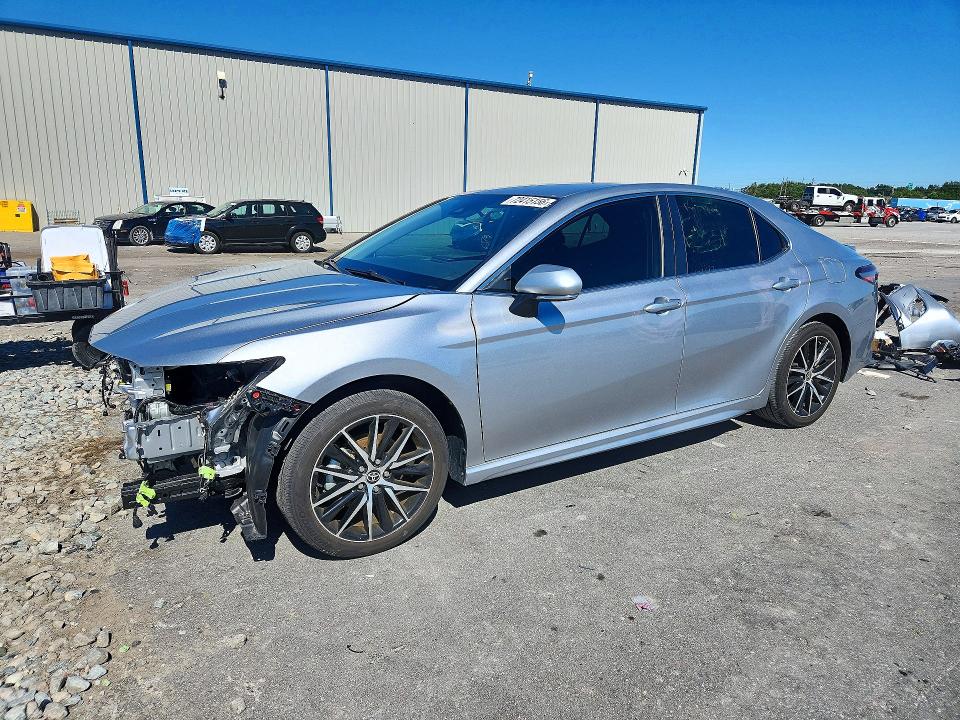 2024 TOYOTA CAMRY HYBRID - Търг №72415156