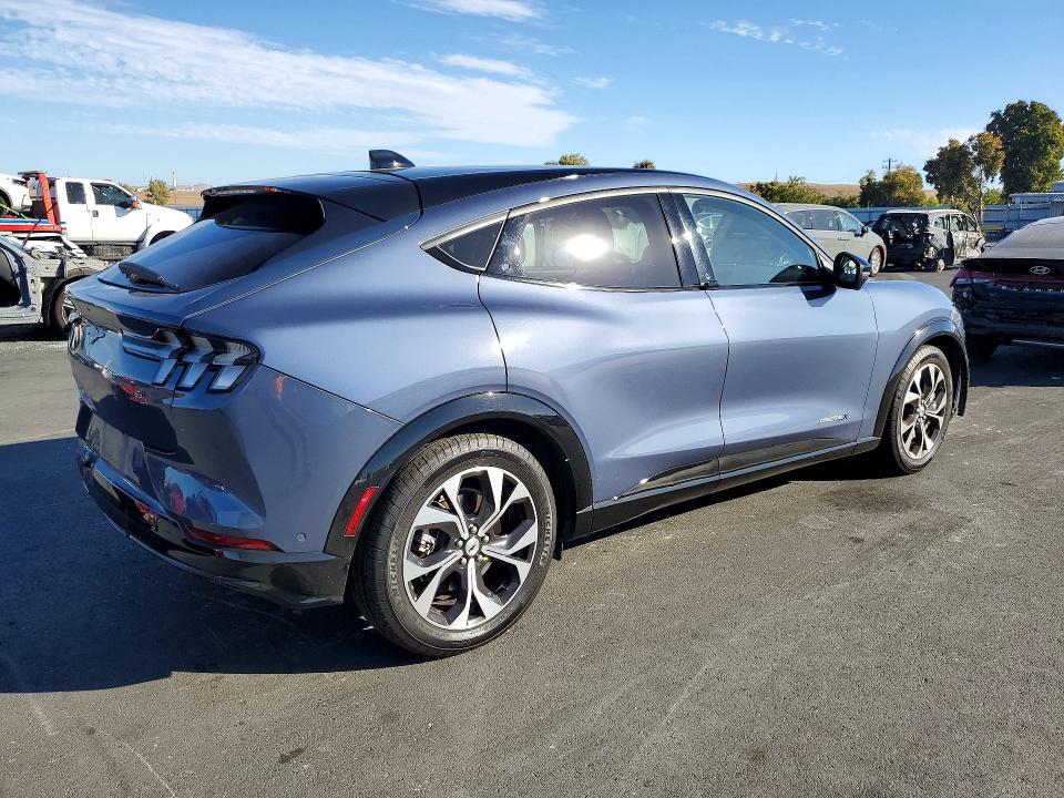 Снимка 3 от търг – 2021 FORD MUSTANG MACH-E с VIN 3FMTK3R78MMA42505