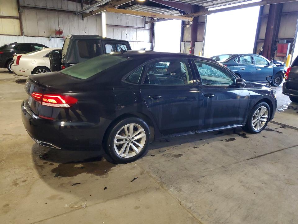 Photo 3 from auction – 2021 VOLKSWAGEN PASSAT with VIN 1VWAA7A31MC018589