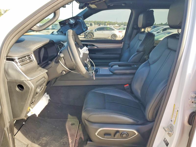 Photo 7 from auction – 2023 JEEP WAGONEER with VIN 1C4SJVBP1PS559309
