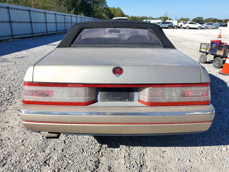Снимка 6 от търг – 1992 CADILLAC ALLANTE с VIN 1G6VS3385NU125548