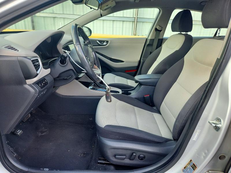 Photo 7 from auction – 2017 HYUNDAI IONIQ with VIN KMHC75LCXHU024589