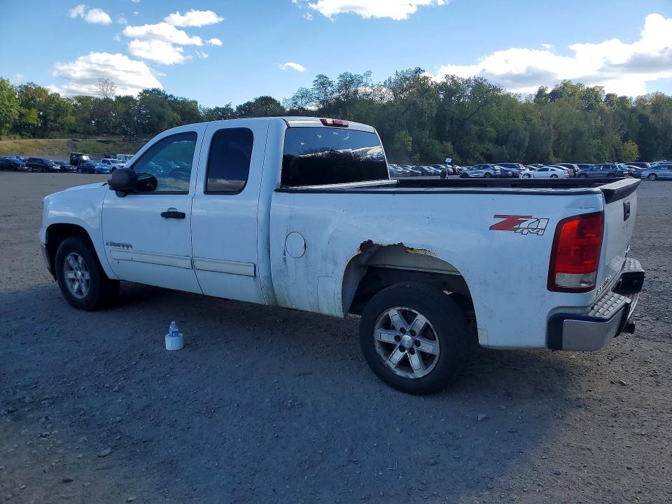 Снимка 2 от търг – 2008 GMC SIERRA с VIN 2GTEK19J181198525
