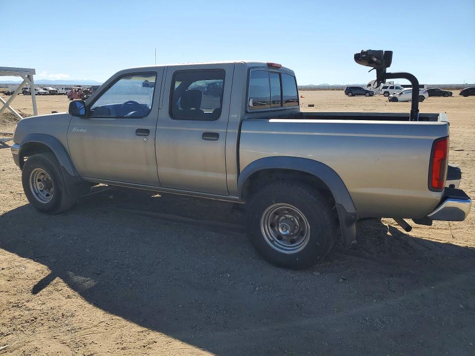 Снимка 2 от търг – 2000 NISSAN FRONTIER с VIN 1N6ED27T9YC320253