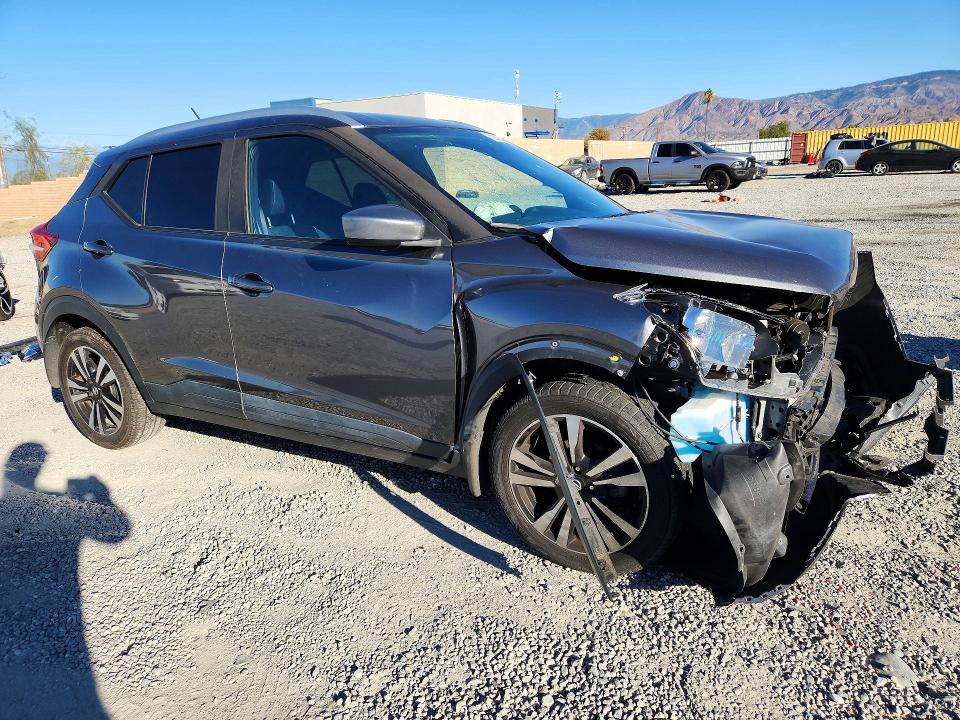 Photo 4 from auction – 2019 NISSAN KICKS with VIN 3N1CP5CUXKL566647