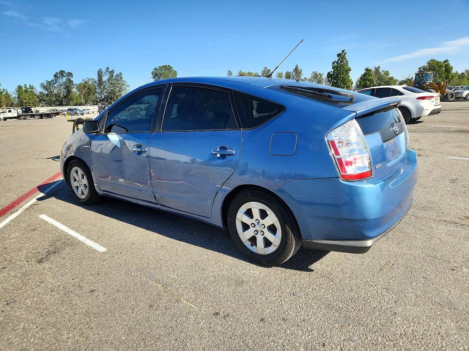 Снимка 2 от търг – 2007 TOYOTA PRIUS с VIN JTDKB20U177646683