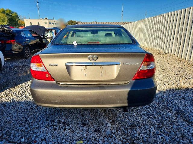 Снимка 6 от търг – 2004 TOYOTA CAMRY с VIN 4T1BE32KX4U830585