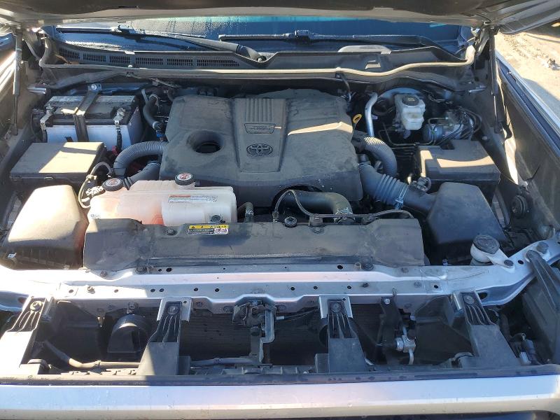 Снимка 11 от търг – 2024 TOYOTA TUNDRA с VIN 5TFLA5DB8RX211776