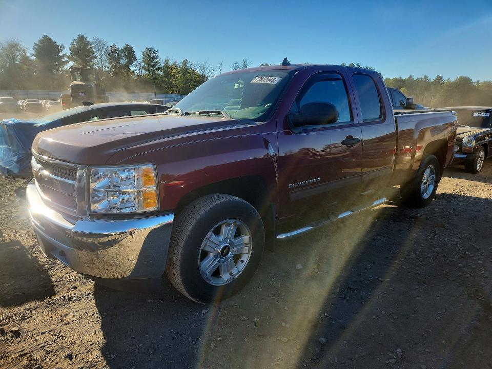 CHEVROLET SILVERADO 2013 with VIN 1GCRKSE7XDZ147088 - Photo from auction