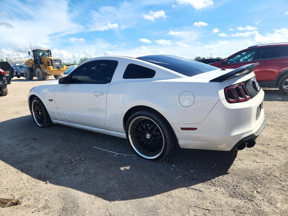 Снимка 2 от търг – 2013 FORD MUSTANG с VIN 1ZVBP8CF2D5268492