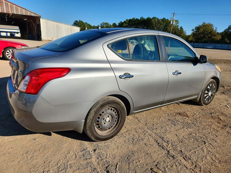 Снимка 3 от търг – 2012 NISSAN VERSA с VIN 3N1CN7AP8CL946571