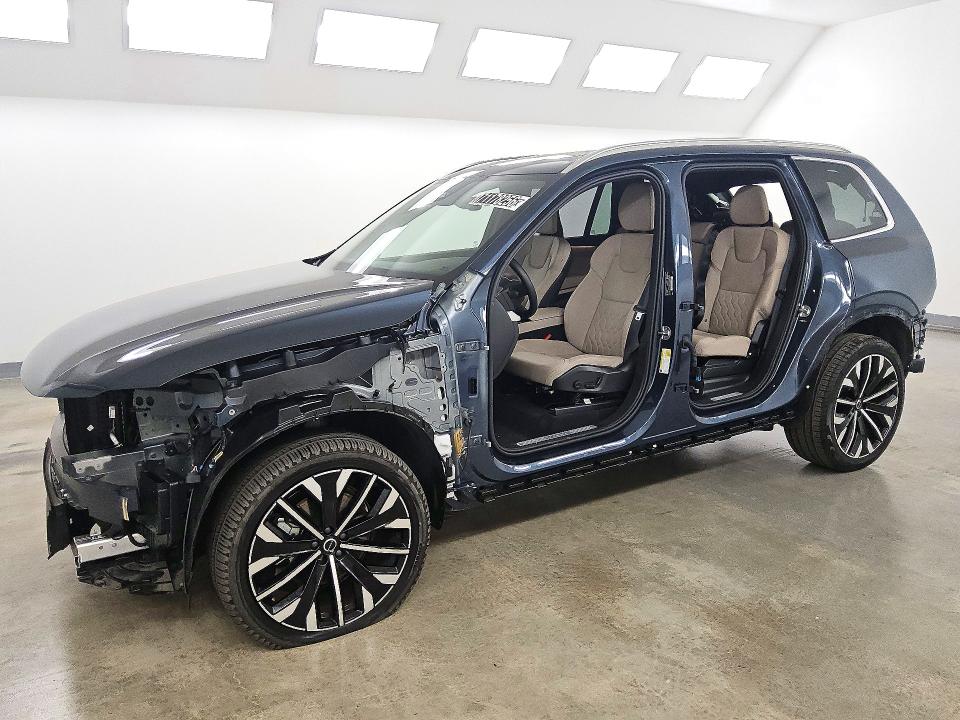 VOLVO XC90 2025 مع رقم تعريف المركبة YV4062PB8S1386971 - صورة من المزاد