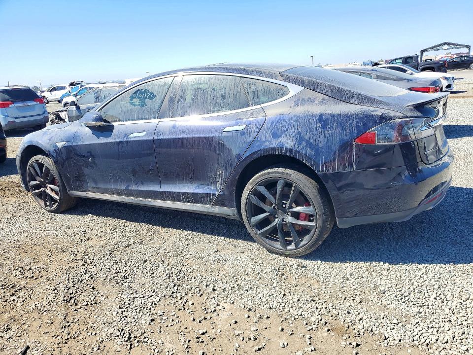 Photo 2 from auction – 2014 TESLA MODEL S with VIN 5YJSA1H15EFP54030