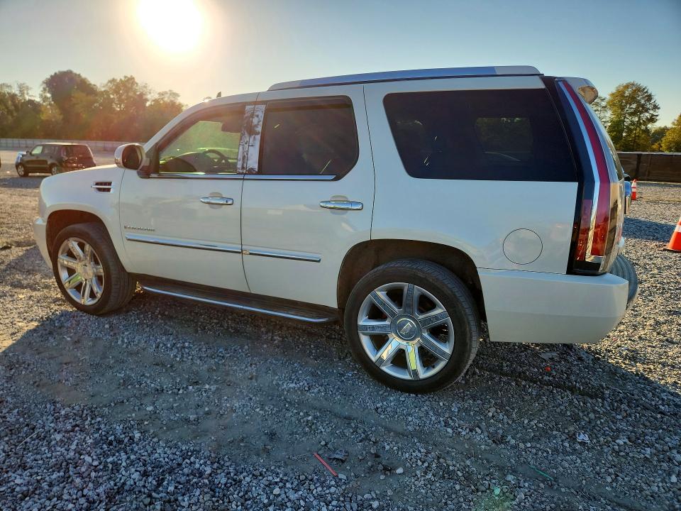 Photo 2 from auction – 2009 CADILLAC ESCALADE with VIN 1GYFK23239R286605