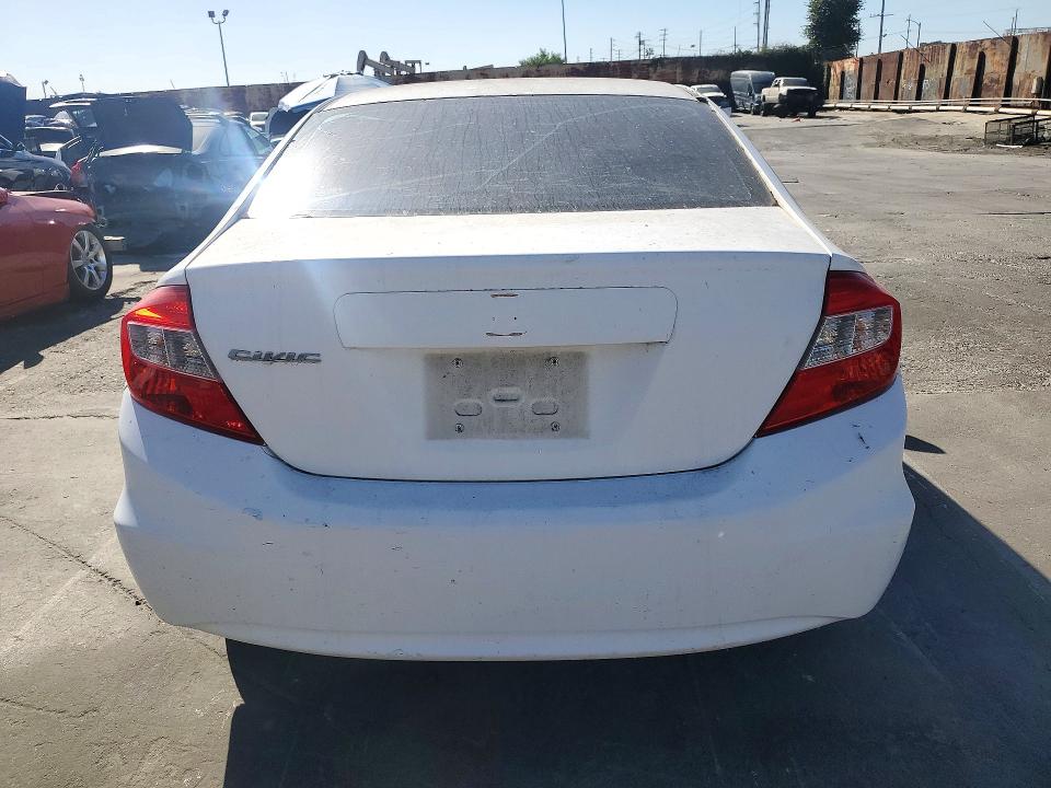 صورة رقم 6 من المزاد - 2012 HONDA CIVIC مع VIN 2HGFB2F58CH335348