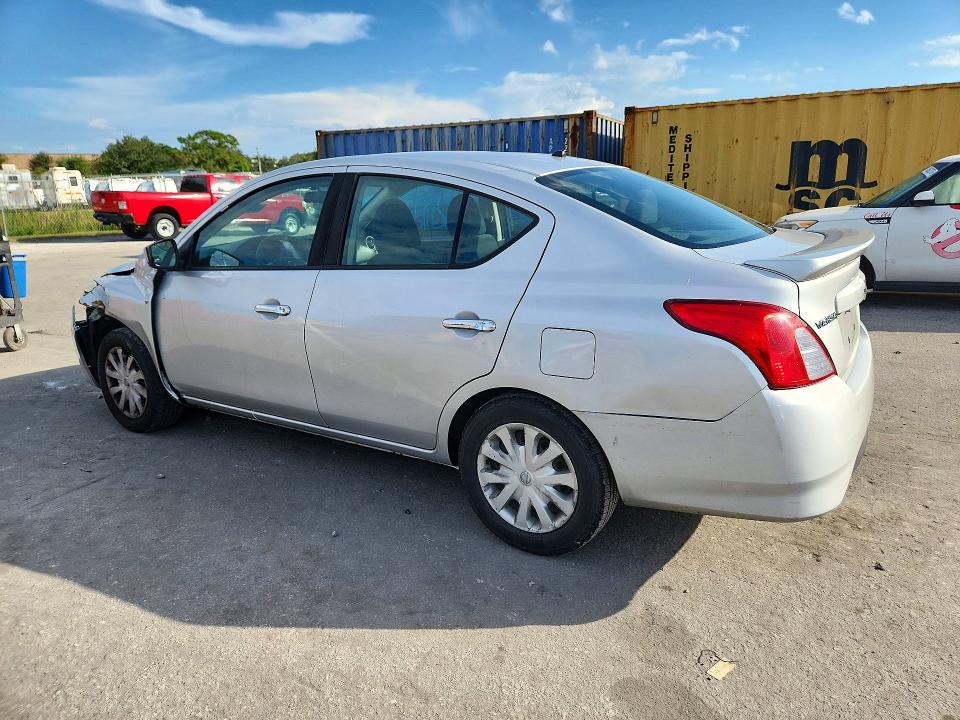 Снимка 2 от търг – 2017 NISSAN VERSA с VIN 3N1CN7AP1HK417671
