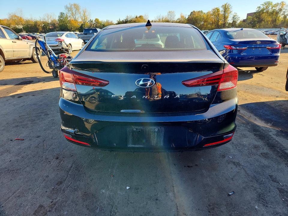 Снимка 6 от търг – 2020 HYUNDAI ELANTRA с VIN 5NPD84LFXLH546961